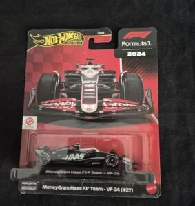 Premium Formula 1 HRV11 - JBM22 Moneygram Haas F1 Team – Vf-24 (#27)