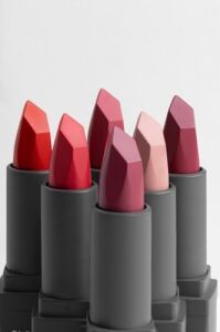 Uzun Süre Kalıcı Yoğun Renk Veren Nemlendirici Parlak Ruj - Glossy Lipstick 308 Terracotta Nude
