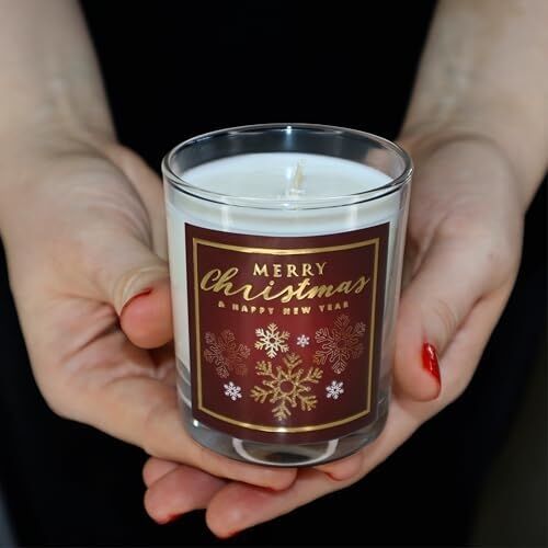 Charm Lab Candle – Yılbaşı Hediyesi, Kar Tanesi, Ahşap ve Baharatlı Sandal Kokulu, Doğal Bio Balmum, 135 G Kokulu Mum, 40 Saat Yanma Süresi, Lüks Kutulu, Kadın ve Erkek Için Şık Yılbaşı Hediyesi