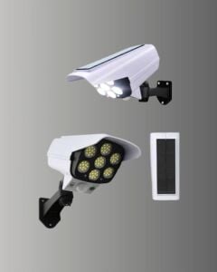 Güneş Enerjili LED Lamba + Güvenlik Kamerası Görünümlü– 5-8 M Hareket Algılamalı, Beyaz Işık