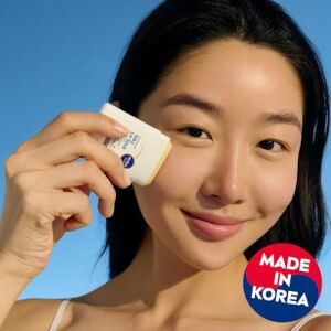 Sun SPF50+ Yüksek Güneş Korumalı Kore Stick Yüz Güneş Kremi 15 Gr,hassas Yüz Bölgeleri,kokusuz Formül,makyaj Altına Uygulanabilir,cep Boy