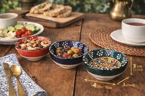 Kabartma Desenli El Boyaması Seramik Kase Seti, 3’lü Renkli Çini Motifli Dekoratif Sunum Kaseleri, Kahvaltı, Meze, Çerez ve Servis Için Çok Amaçlı El Yapımı Kase Takımı